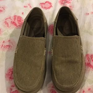 Men's size 10 NEW crocs